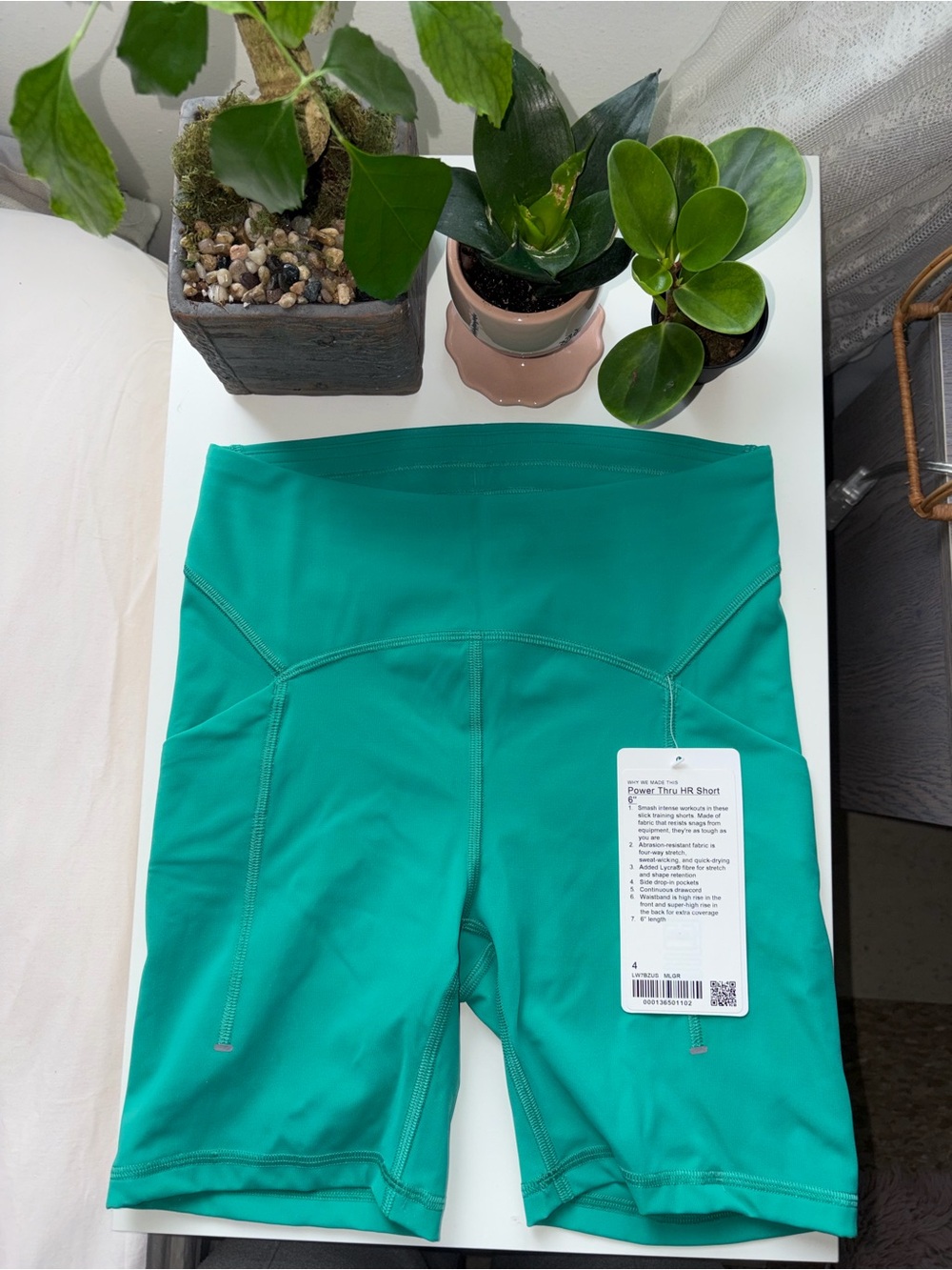 Lululemon Power Thru High-Rise Shorts in Teal